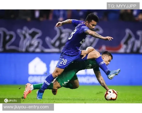 中超精彩对决AC米兰逆转里昂全场沸腾瞬间回顾集锦