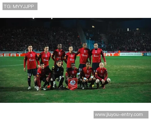 欧联杯精彩对决那不勒斯与利物浦握手言和引发全场热议