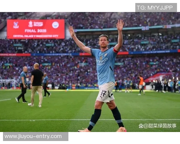 足总杯惊天逆转里昂狂胜曼城红牌争议引发全场热议